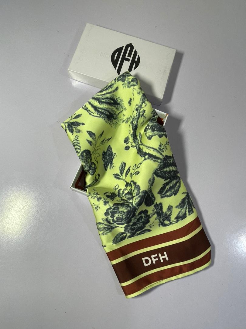 DFH Floral print scarf - Image 2